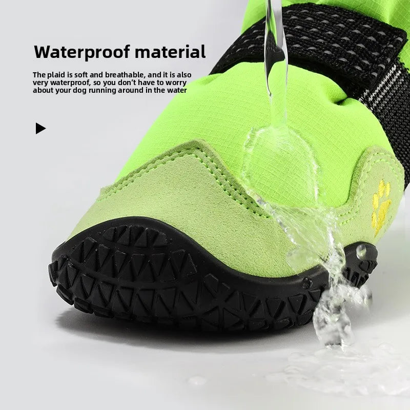 Pet dog shoes are cold-resistant and frost-resistant, providing warmth in winter. Long dog boots and shoes