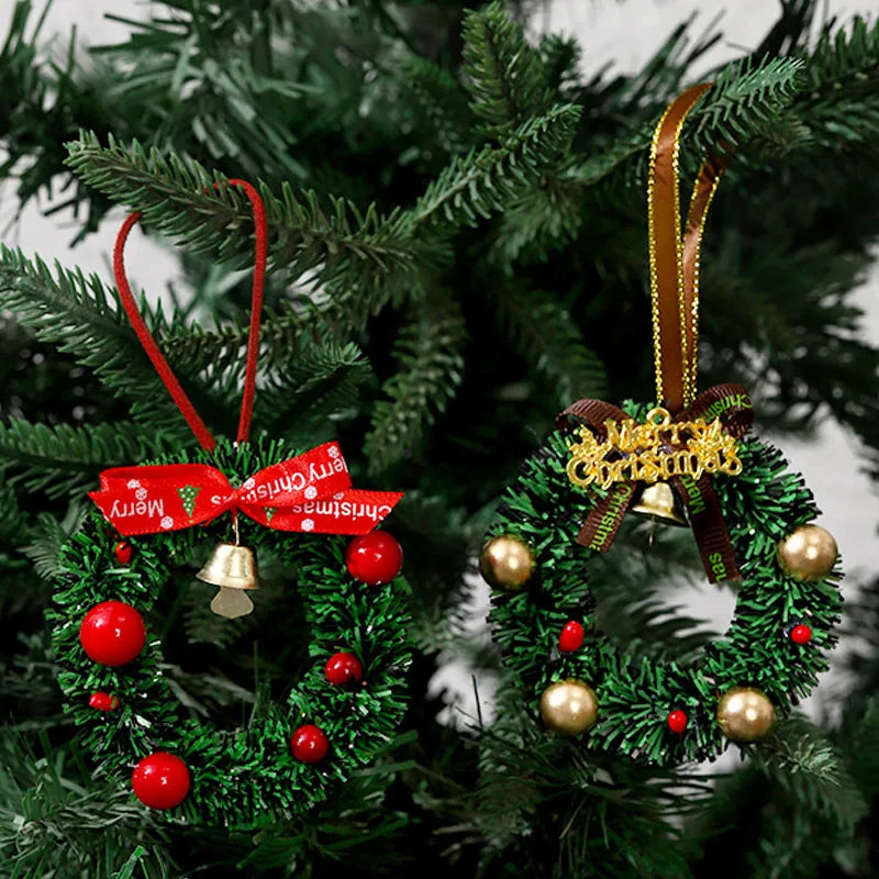 Merry Chrismas Wreath Pendant with Bell Car Door Hanging Decoration Mini Christmas Party Drop Wreath DollhouseOrnaments Supplies